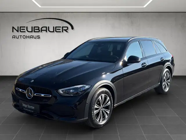 Mercedes-Benz C 220 d 4MATIC T-Modell All-Terrain Distr KeyGo Ansicht 3