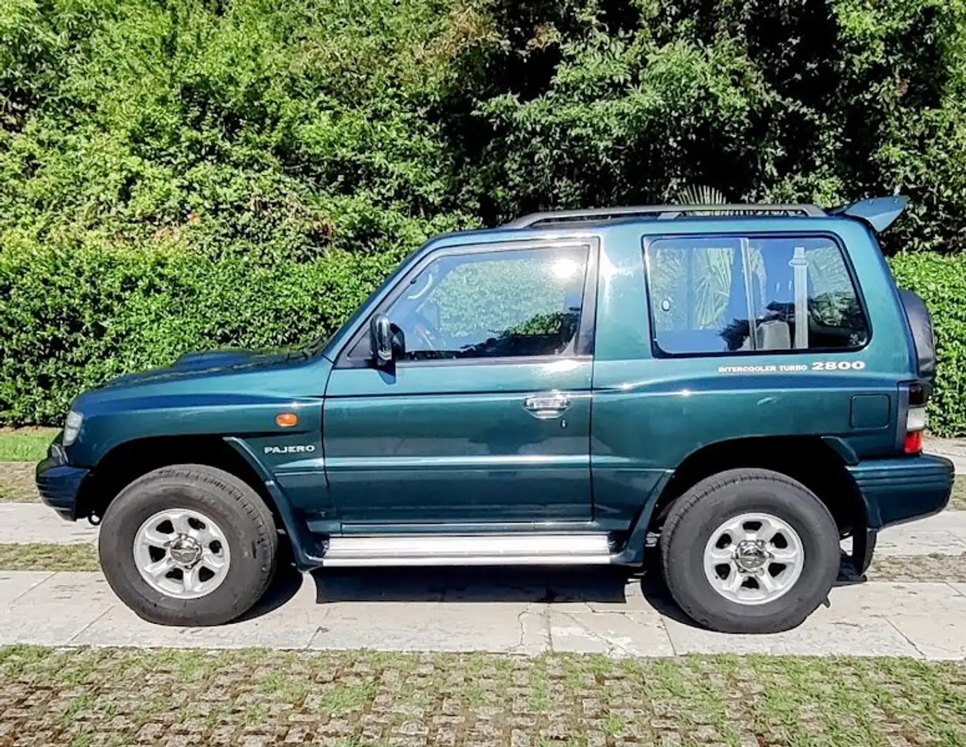 Mitsubishi Pajero Pajero Metal Top 2.8 tdi GLS Verde - 2