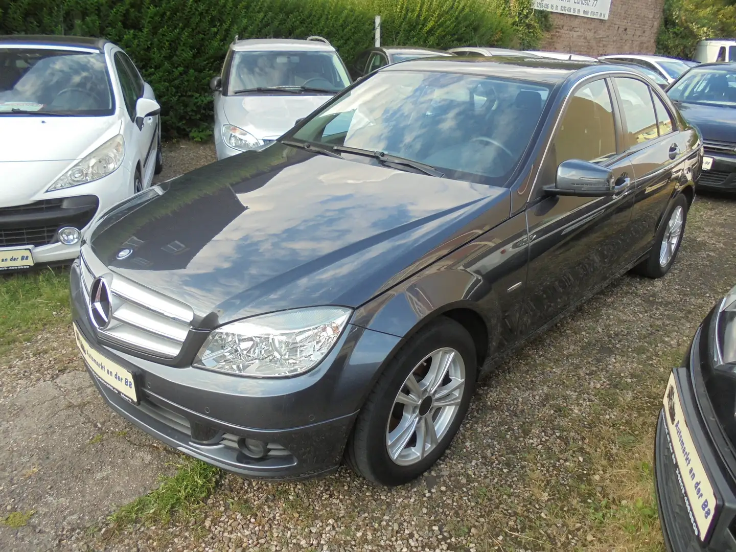 Mercedes-Benz C 180 BlueEFFICIENCY Avantgarde Klimatronik,AHK,3-Hand!! Grau - 2