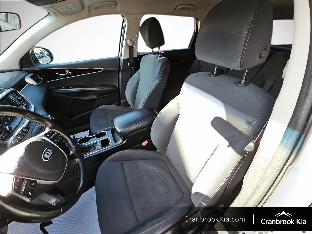 Kia Sorento снимка Kia Sorento