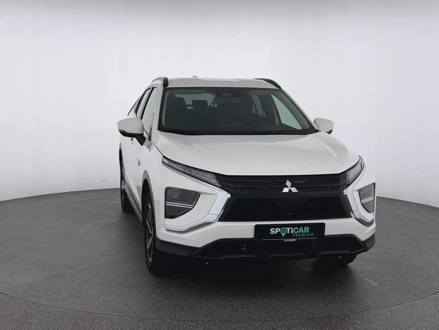 Mitsubishi Eclipse Cross Basis Hybrid 2.4*SHZ*RFK*AT*uvm Weiß - 2