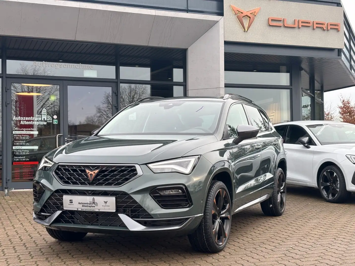 CUPRA Ateca 1.5 TSI DSG Tribe Edition AHK Grün - 1