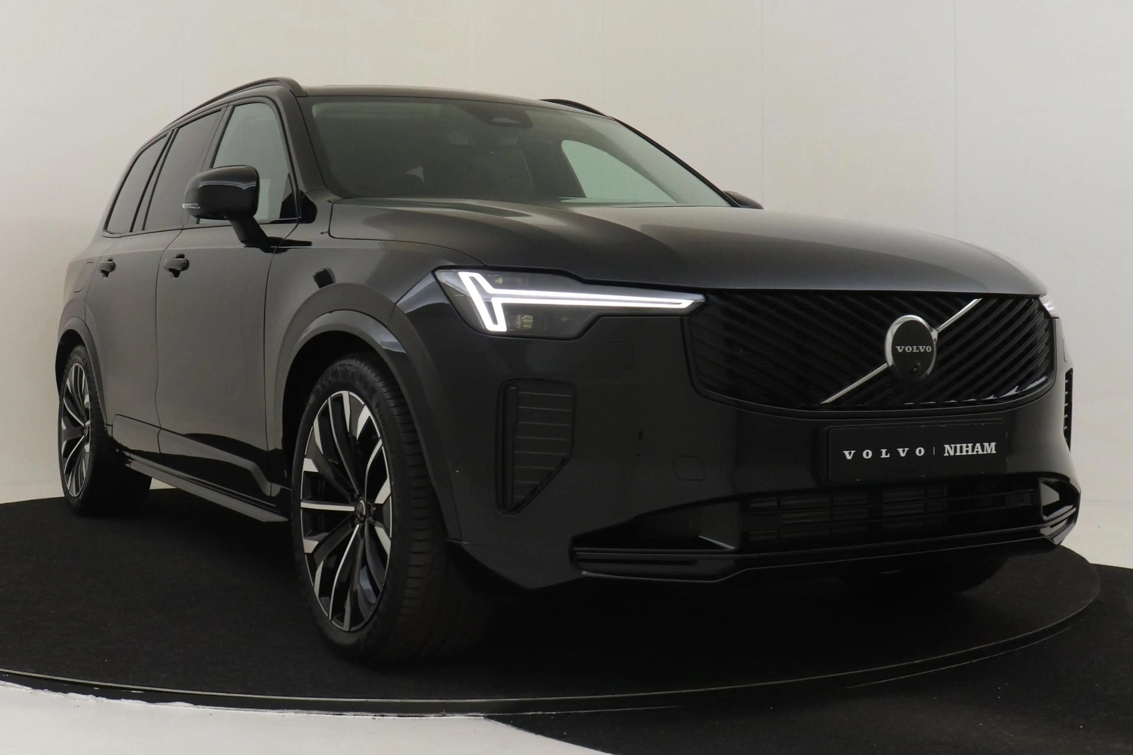 Volvo XC90 II T8 PLUG-IN HYBRID AWD ULTRA DARK -PANO.DAK|BOWE — photo 11