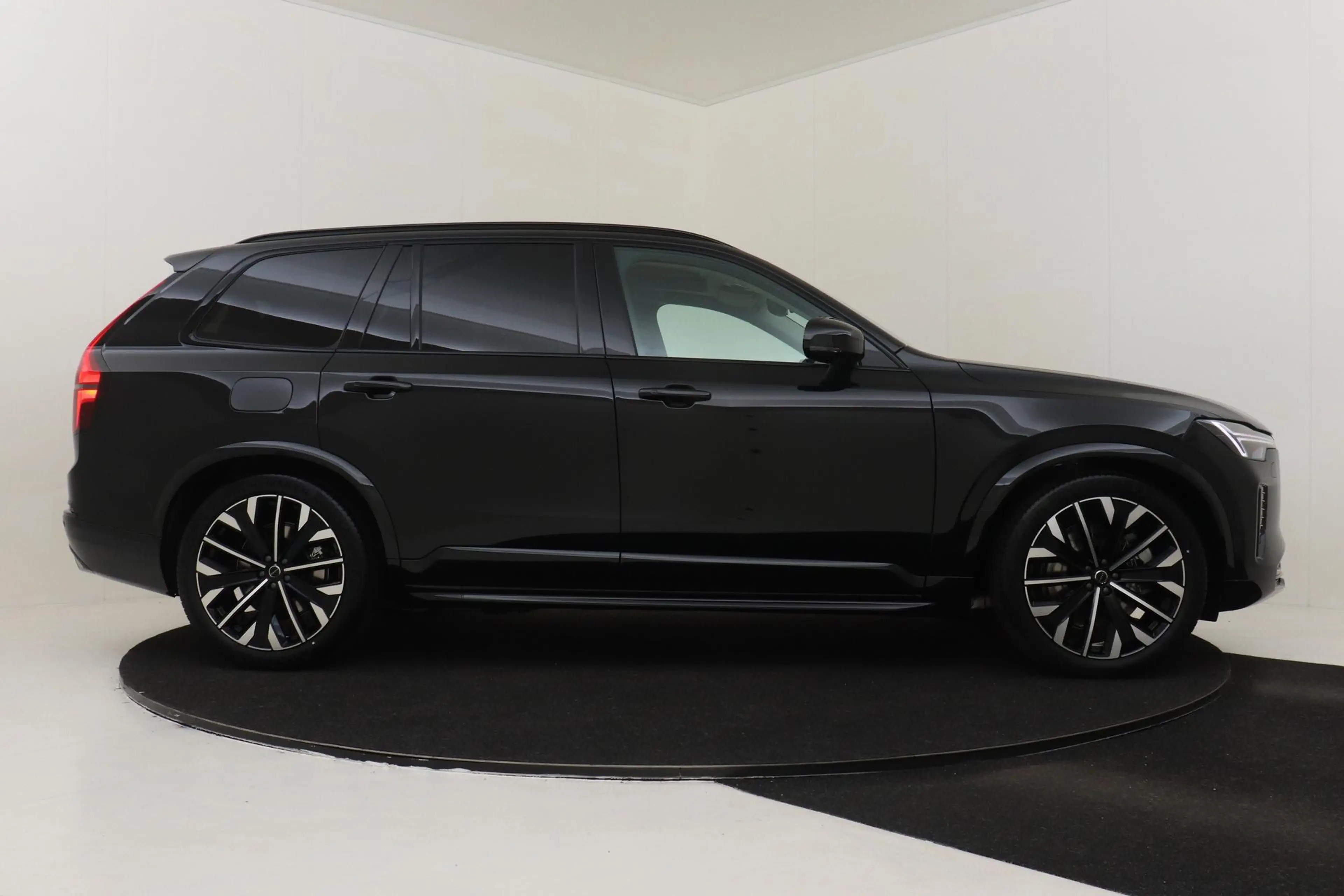 Volvo XC90 II T8 PLUG-IN HYBRID AWD ULTRA DARK -PANO.DAK|BOWE — photo 13