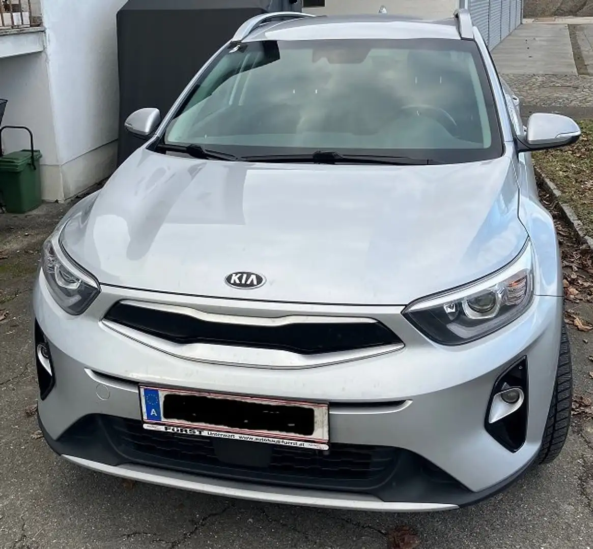 Kia Stonic Stonic 1,6 CRDI SCR ISG Gold Gold Silber - 1