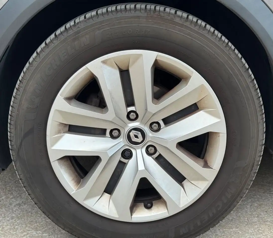 Renault Captur — photo 25