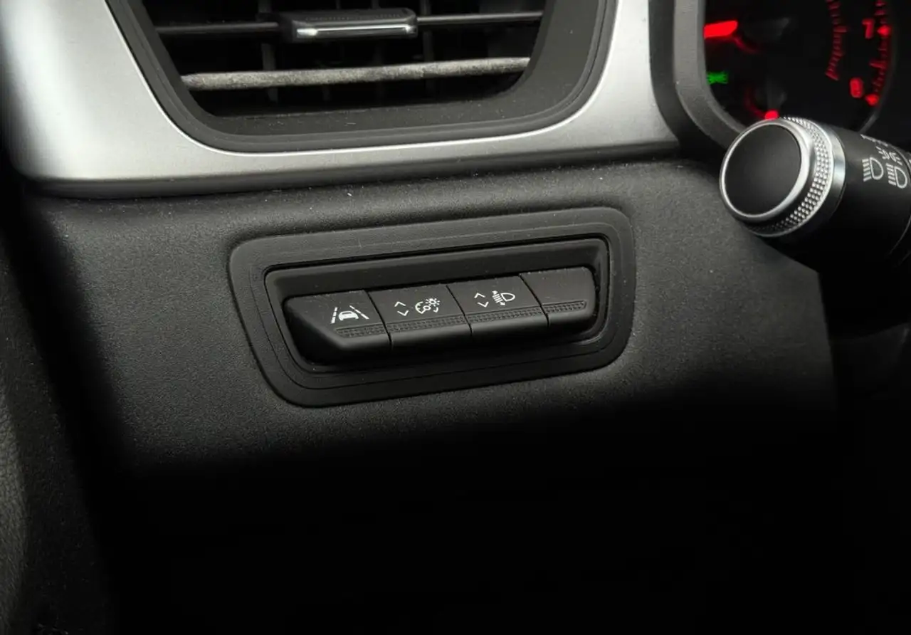 Renault Captur — photo 8