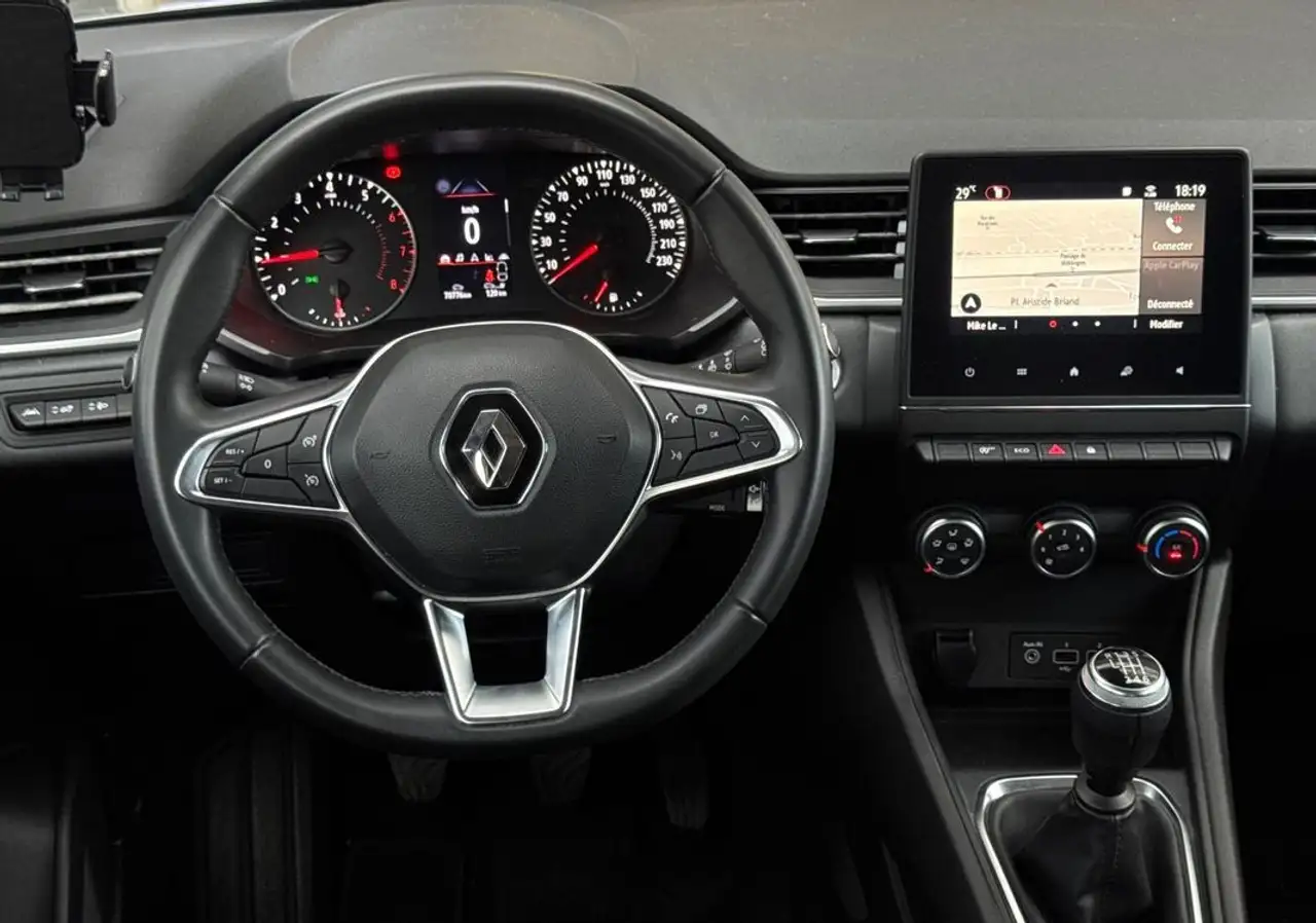 Renault Captur — photo 3
