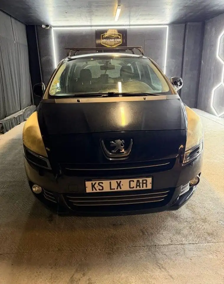 Peugeot 5008 1.6 HDI 110Cv 5 places