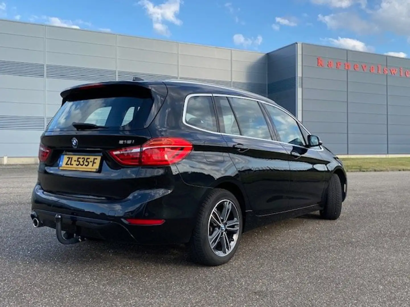 BMW 218 218 7p. Exec. Edition Zwart - 2