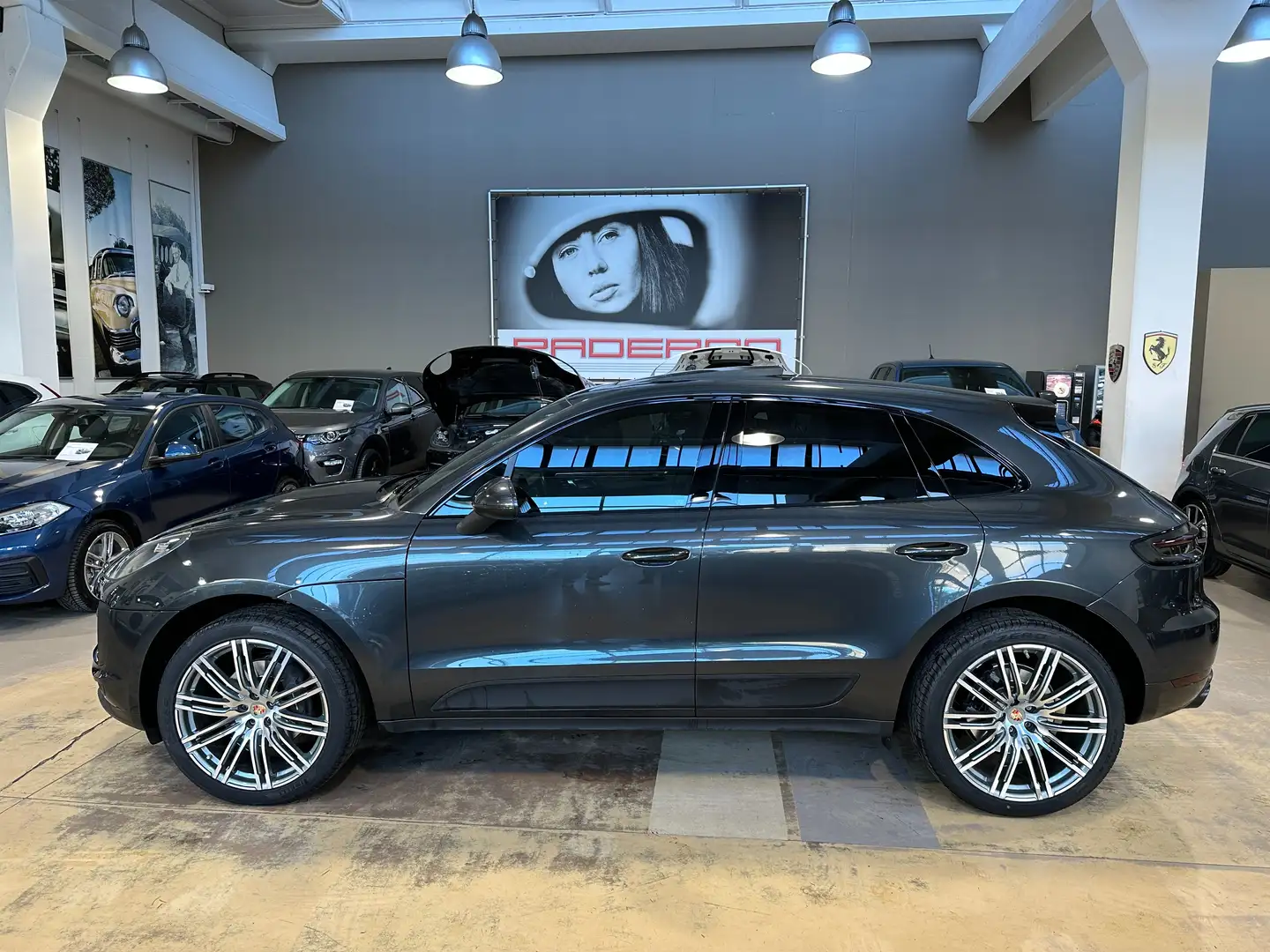 Porsche Macan 2.0 PDK - 21" - Tetto - PASM - Scarichi - Camera Grigio - 2
