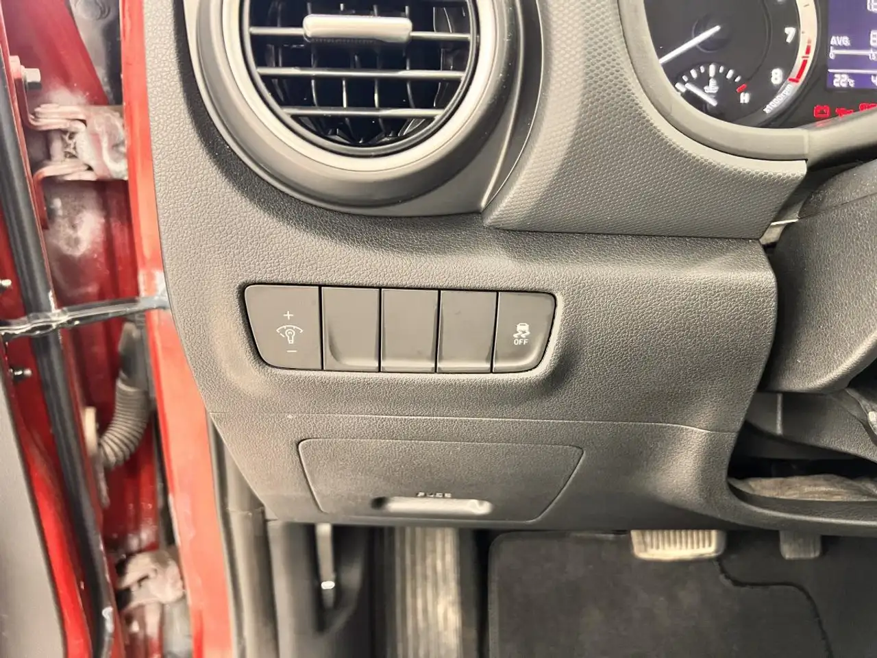 Hyundai KONA снимка Hyundai KONA