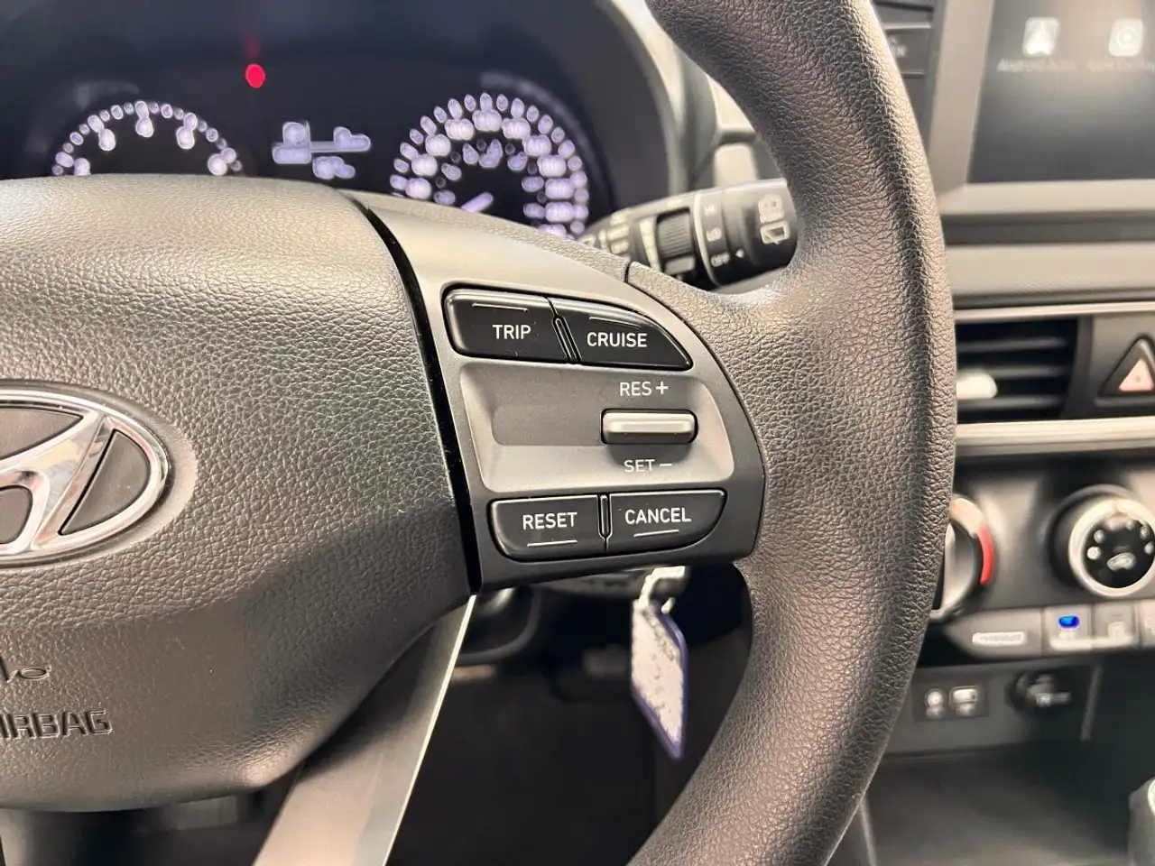 Hyundai KONA снимка Hyundai KONA