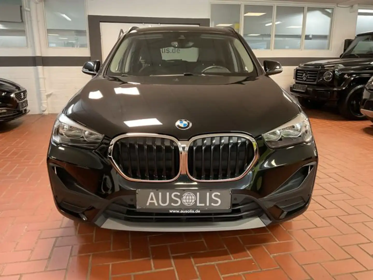 BMW X1 sDrive 16d Advantage Panoramadach,Navi,Kamera Negro - 2