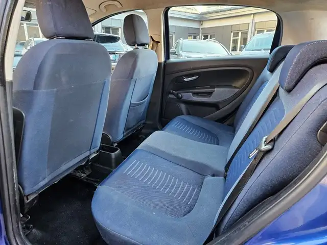 Fiat Grande Punto view 5