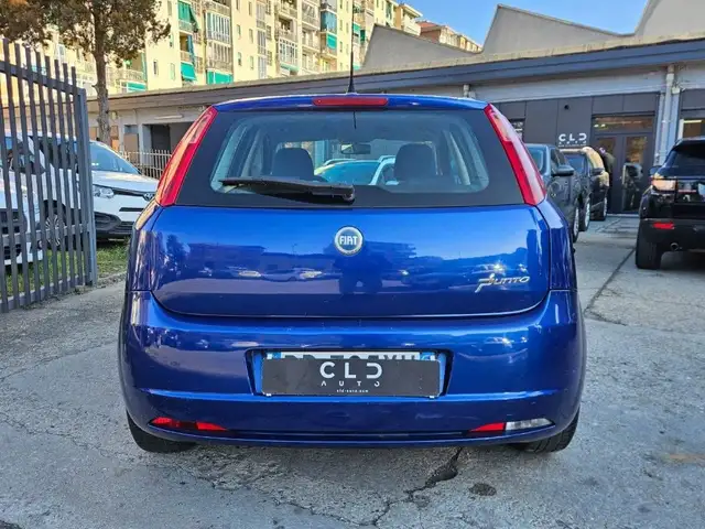 Fiat Grande Punto view 3