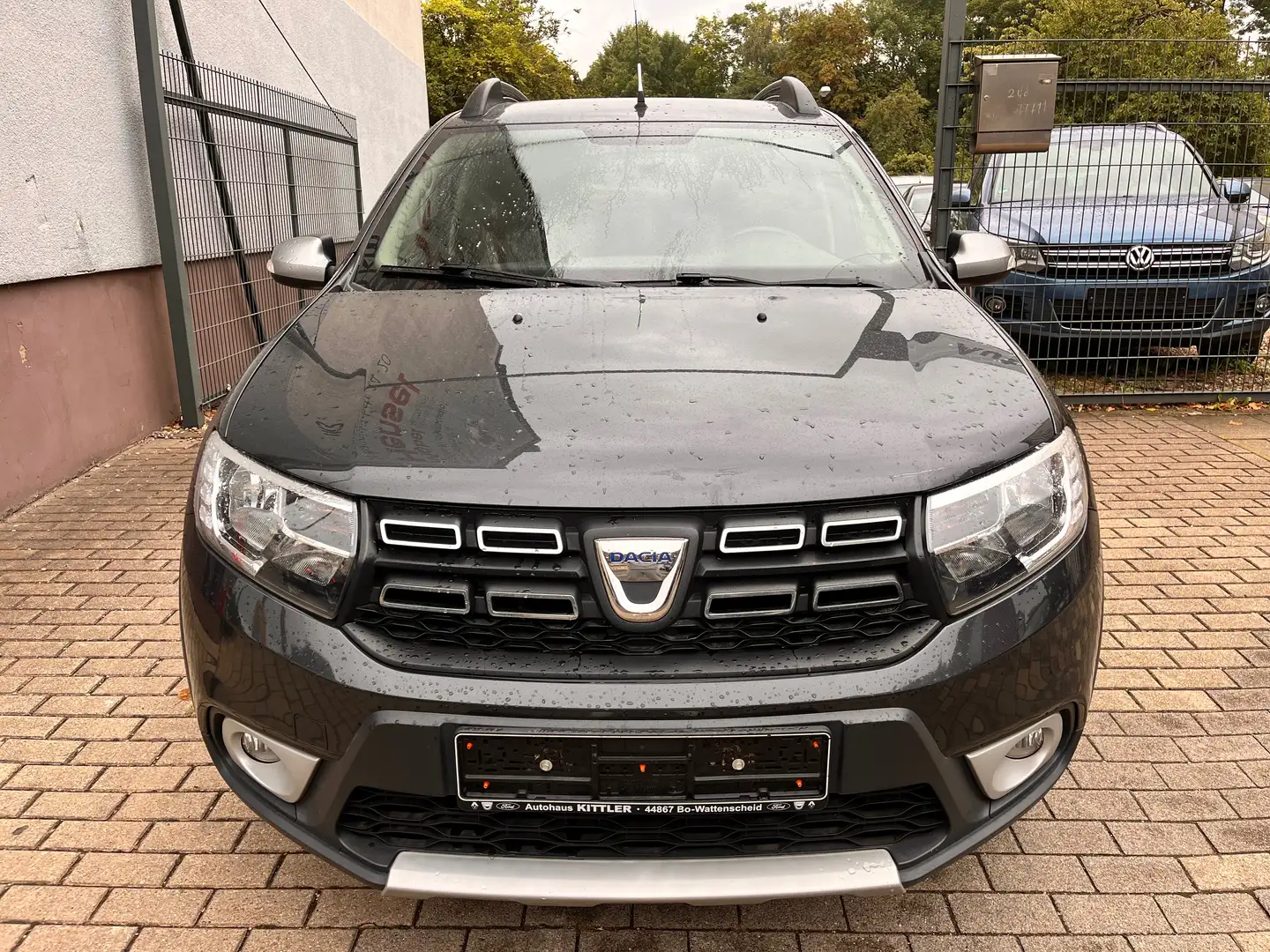 Dacia Sandero Essentiel Grau - 2