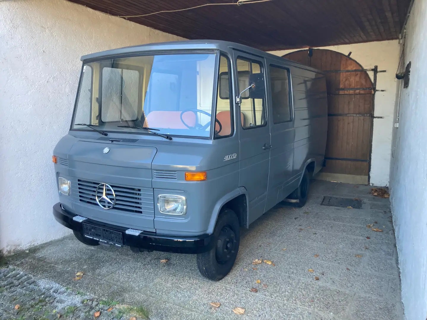 Mercedes-Benz T2 407 D Grijs - 1