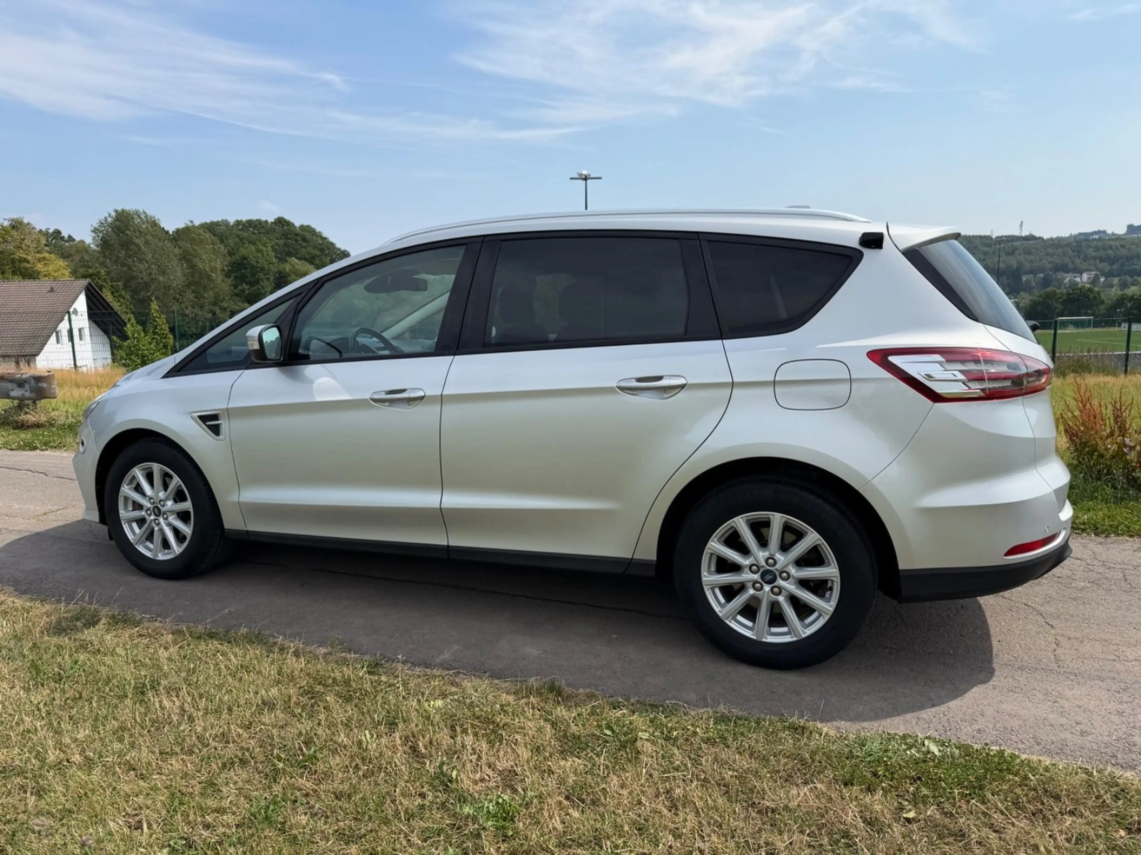 Ford S-Max S-MAX Trend Automatik LED DAB — photo 4