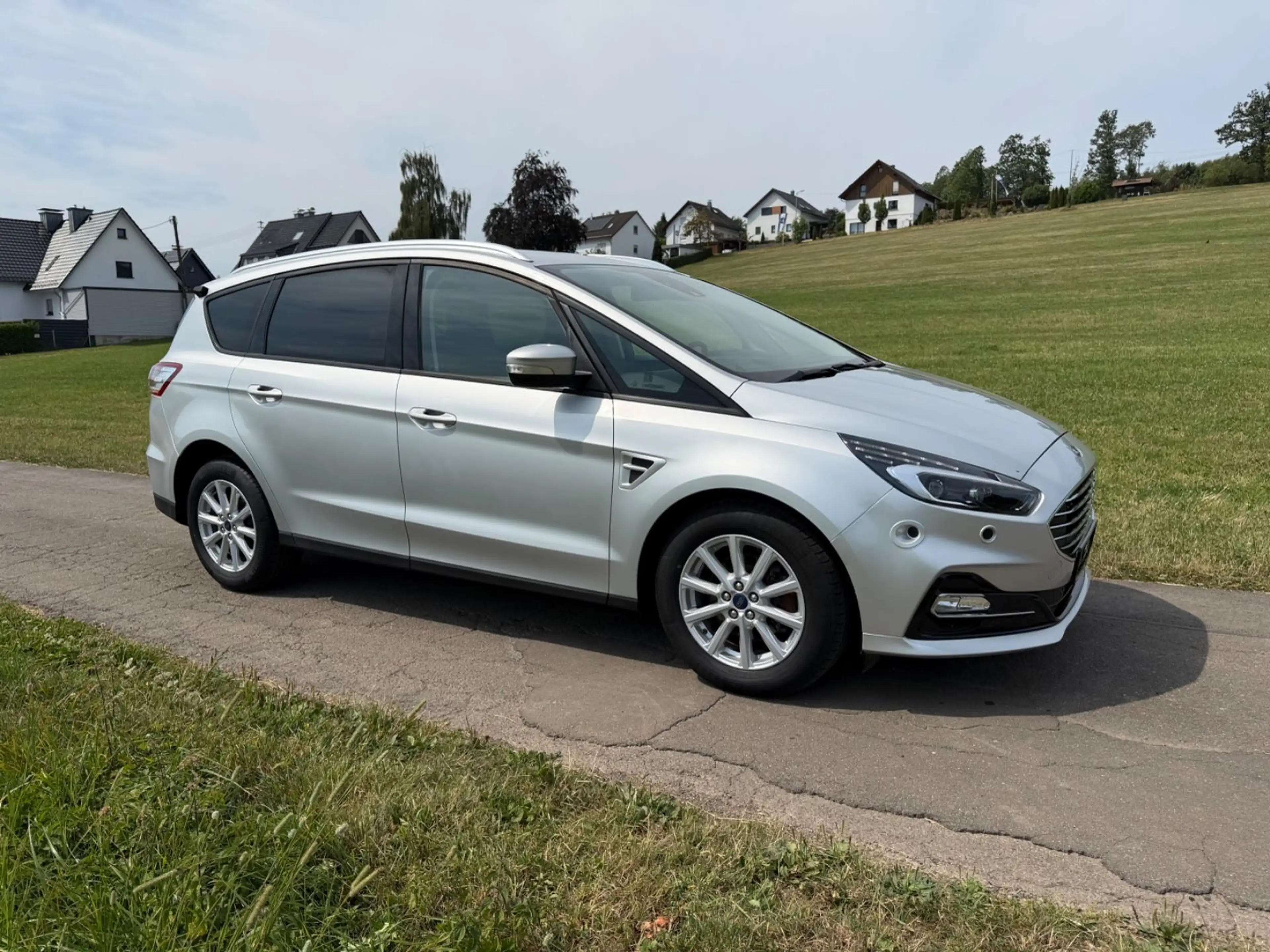 Ford S-Max S-MAX Trend Automatik LED DAB — photo 10