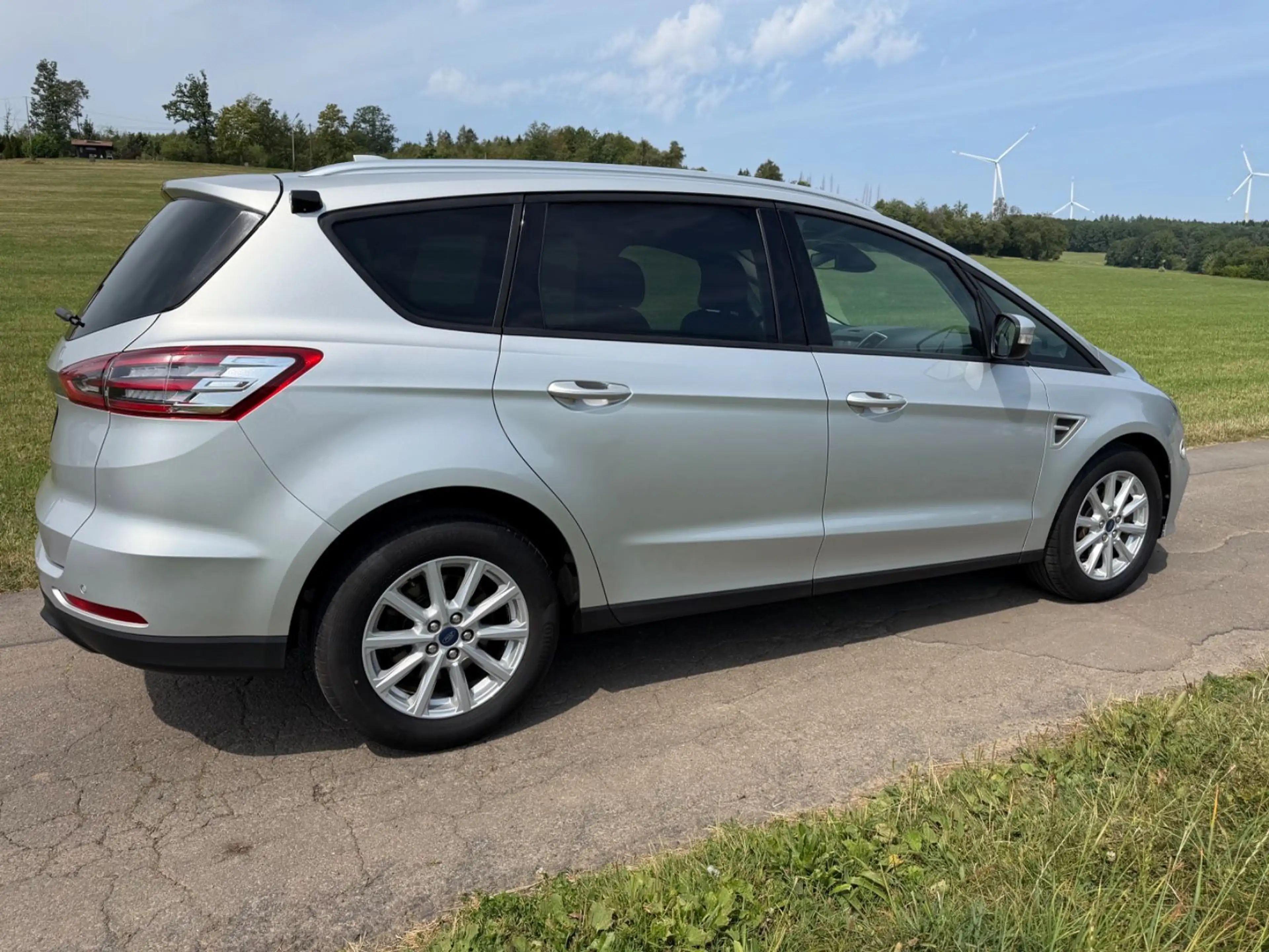 Ford S-Max S-MAX Trend Automatik LED DAB — photo 8