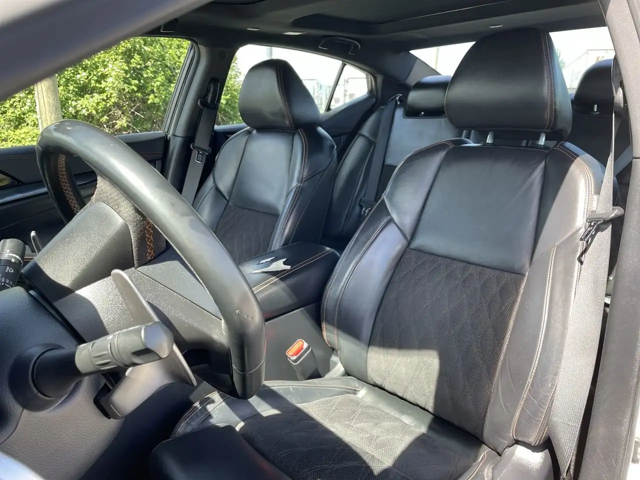 Nissan Maxima снимка Nissan Maxima