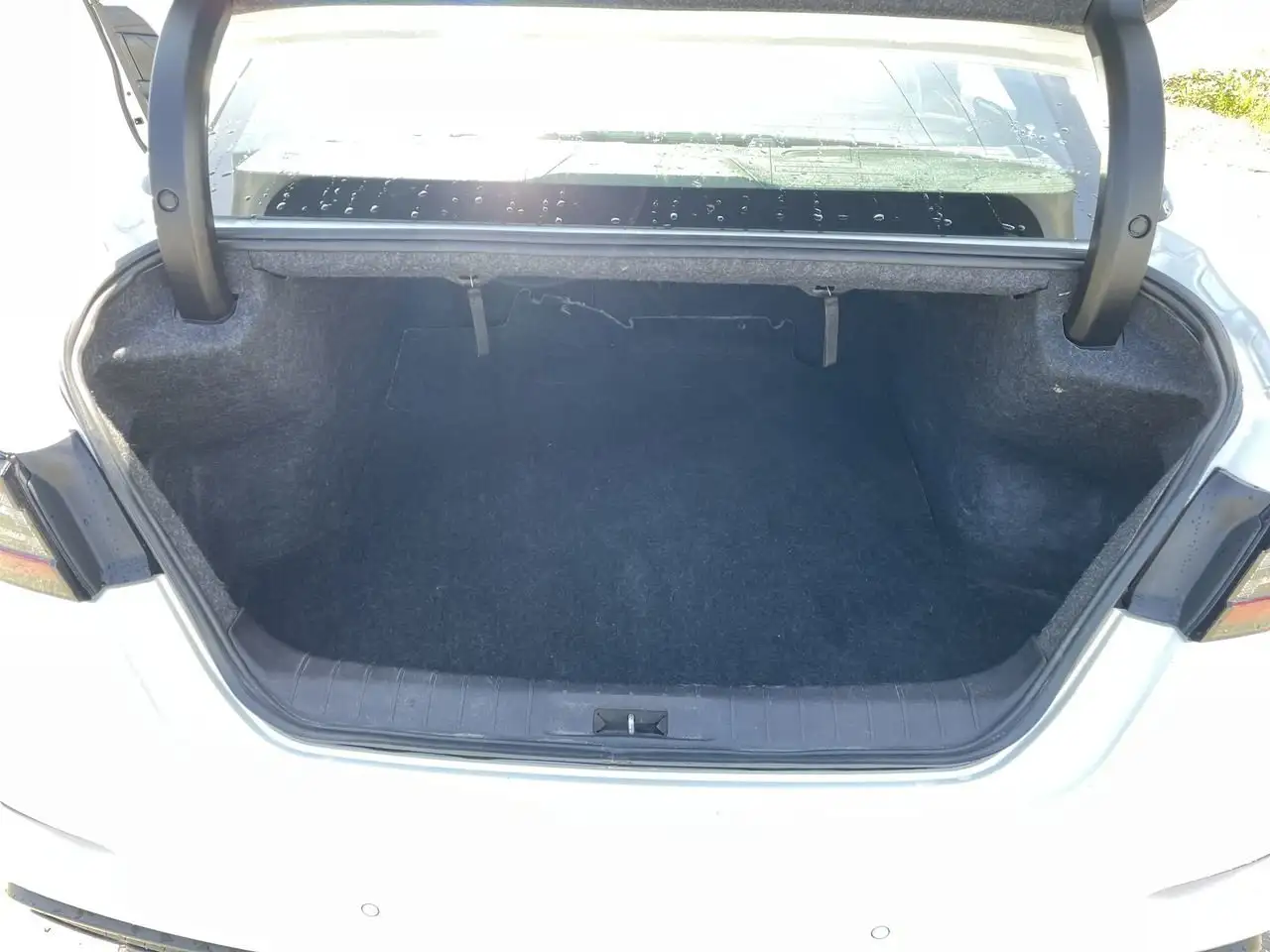 Nissan Maxima снимка Nissan Maxima
