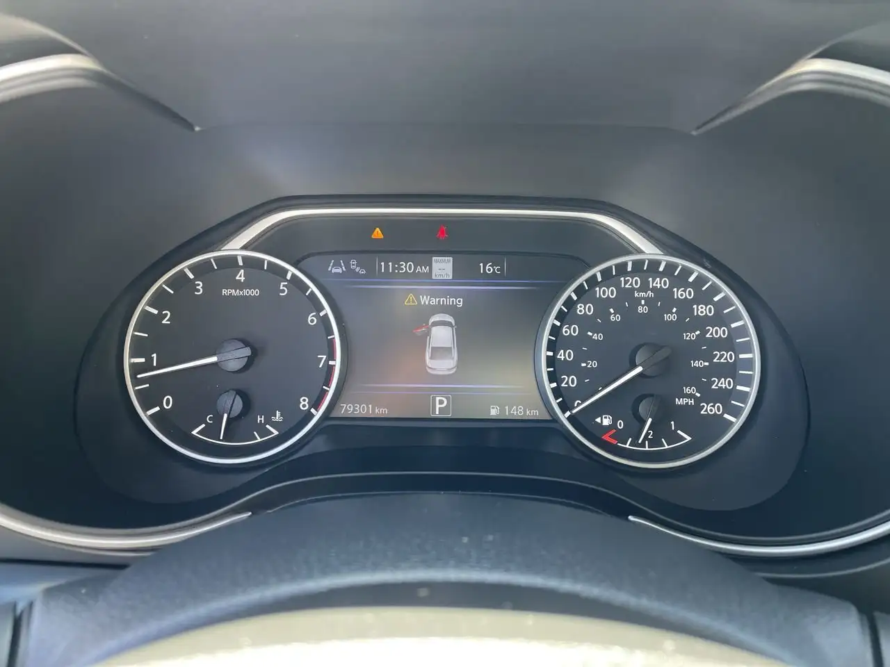 Nissan Maxima снимка Nissan Maxima