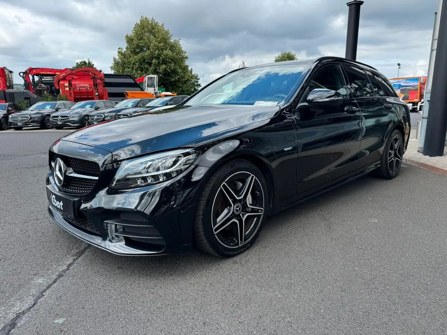 Mercedes-Benz C 220 d NightEdition+AMG+Distr+SportfahrW+RFK Noir - 2