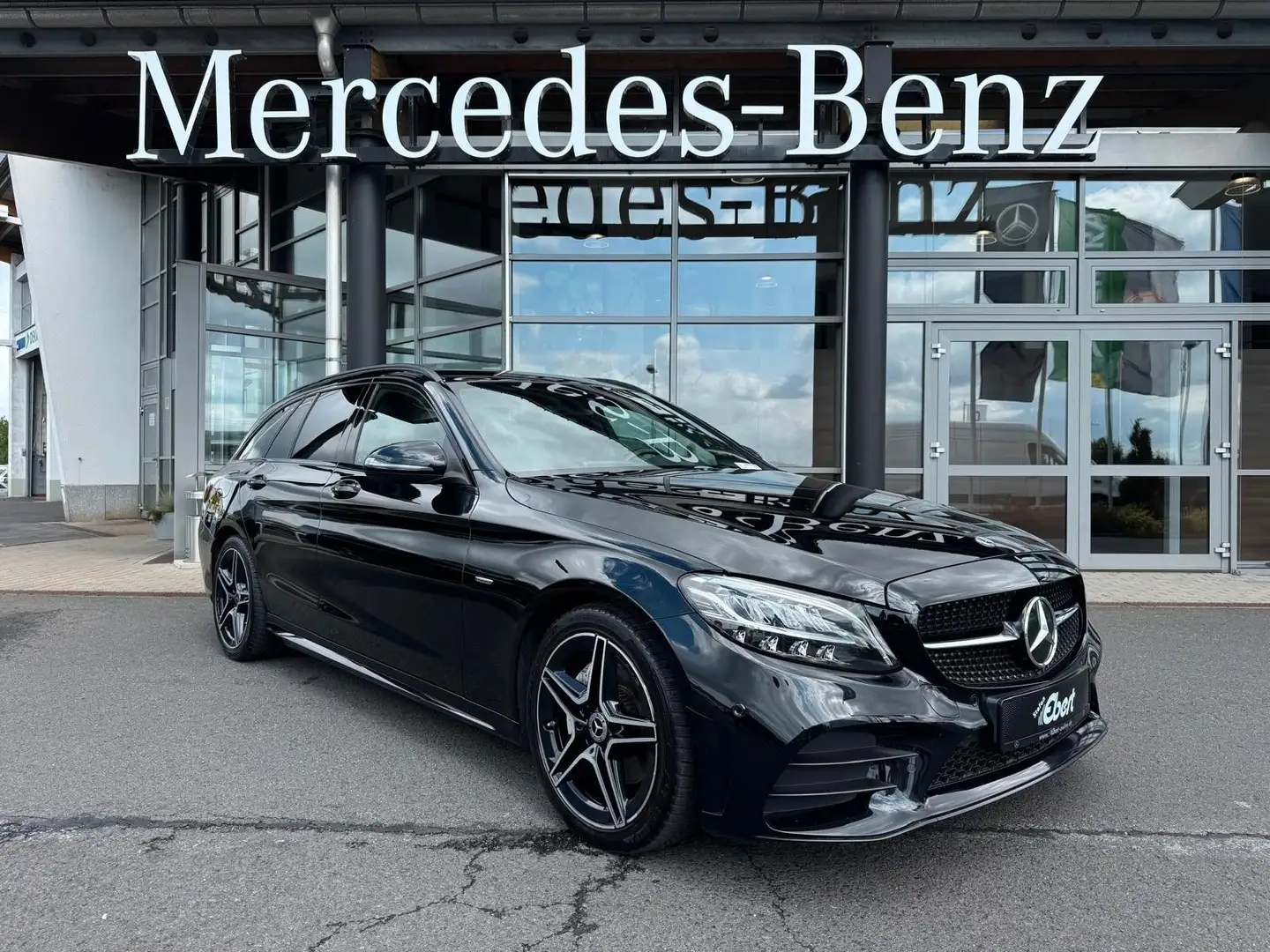 Mercedes-Benz C 220 d NightEdition+AMG+Distr+SportfahrW+RFK Noir - 1