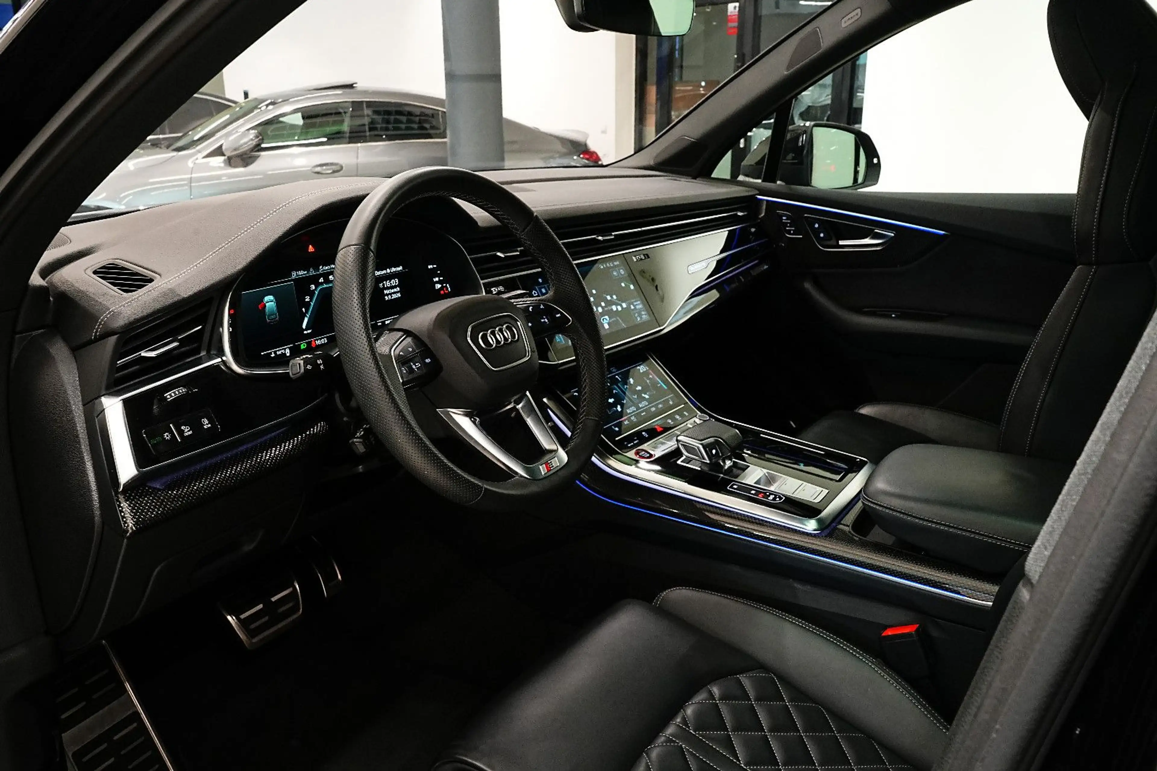 Audi SQ7 4.0|RS-SITZ|SOFT|LUFT|360°|CARBON|PANO|MEMO| — photo 3