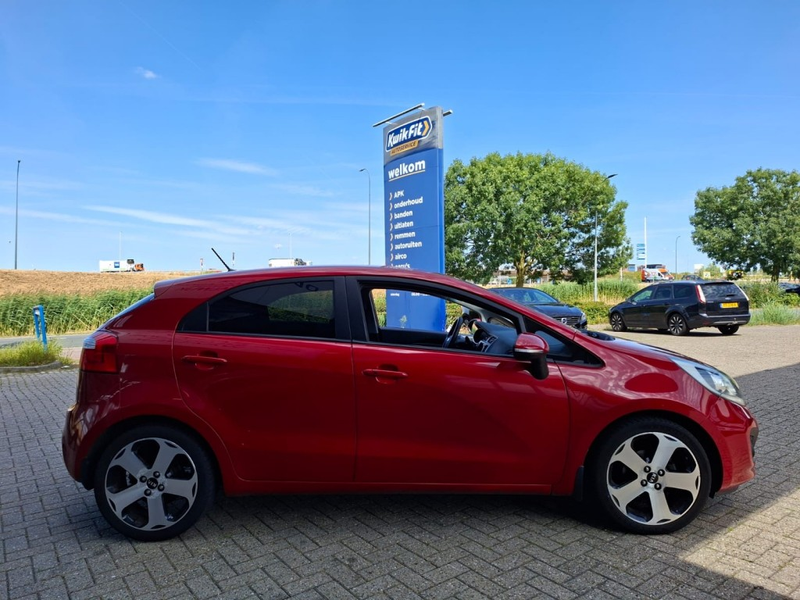 Kia Rio 1.2 CVVT SUPER PACK AIRCO LMV PDC CARPLAY — photo 6