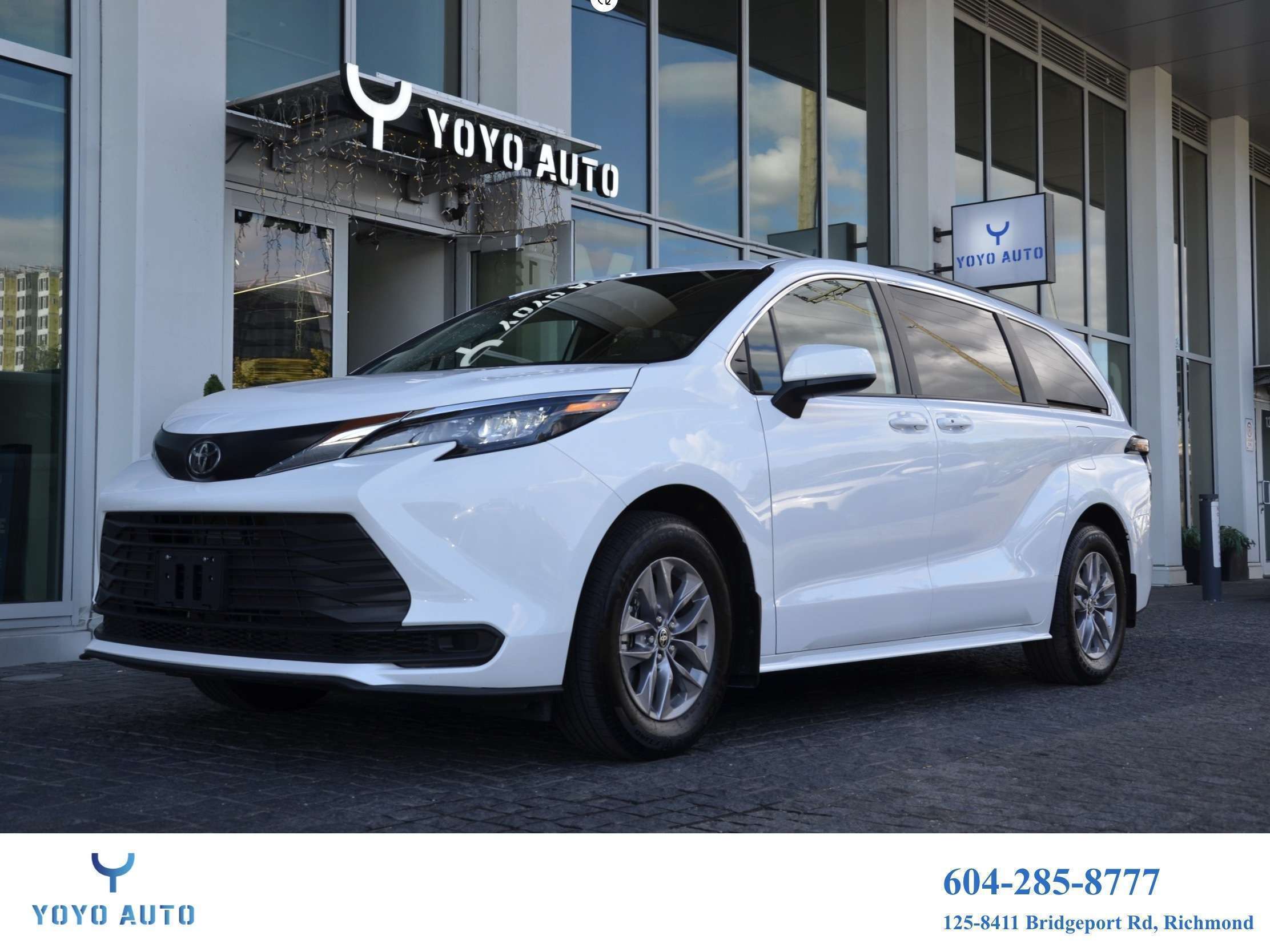 2026 Toyota Sienna LE 8-Passenger AWD | New Car | No Accident