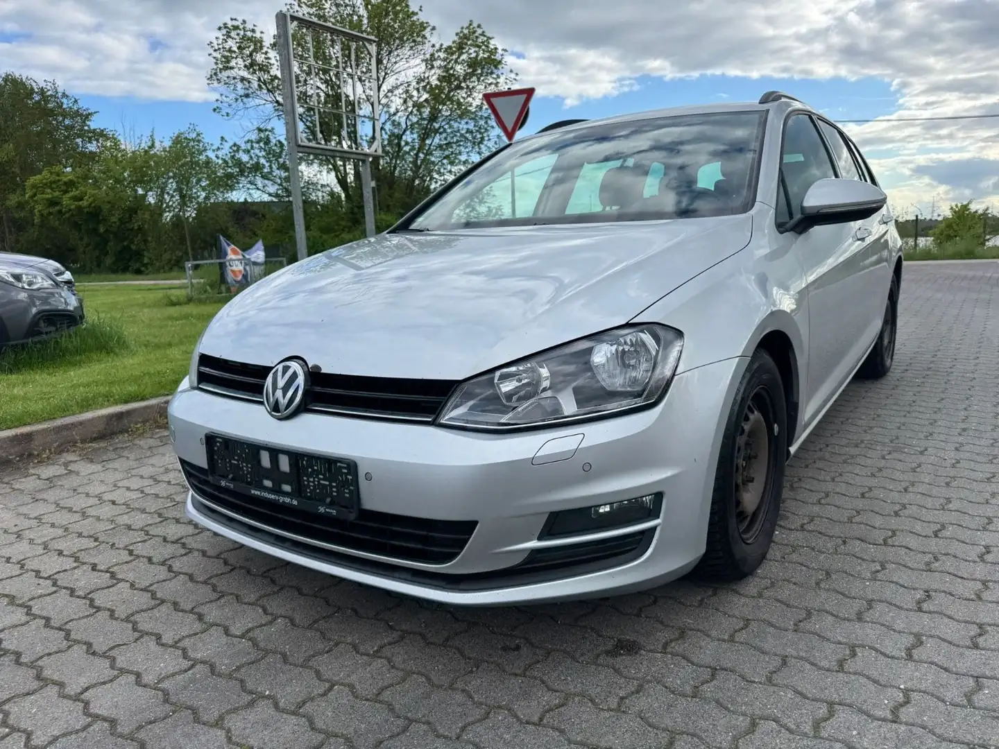 Volkswagen Golf VII Variant Comfortline BMT Argent - 1