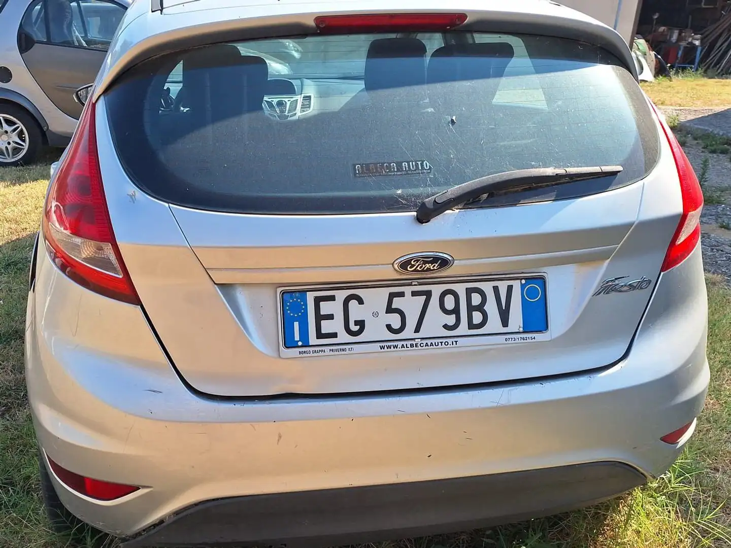 Ford Fiesta Fiesta VI 2011 5p 1.2 Plateado - 1
