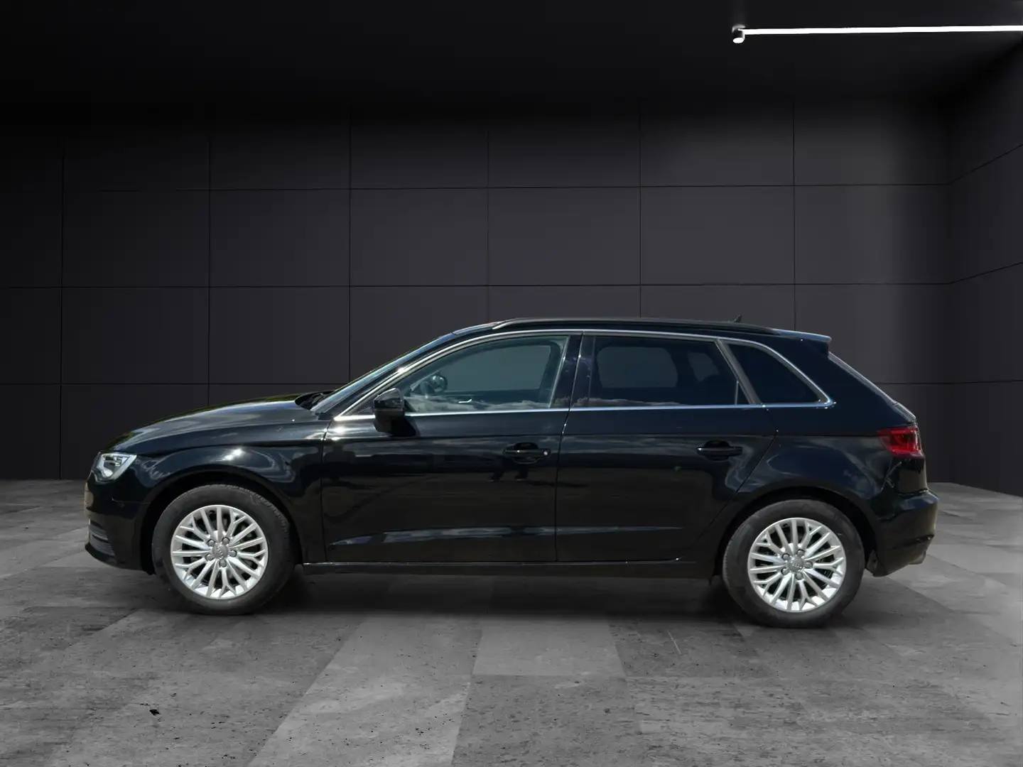 Audi A3 Sportback TSI Ambiente S-tronic AHK Xenon Navi ... Negro - 2