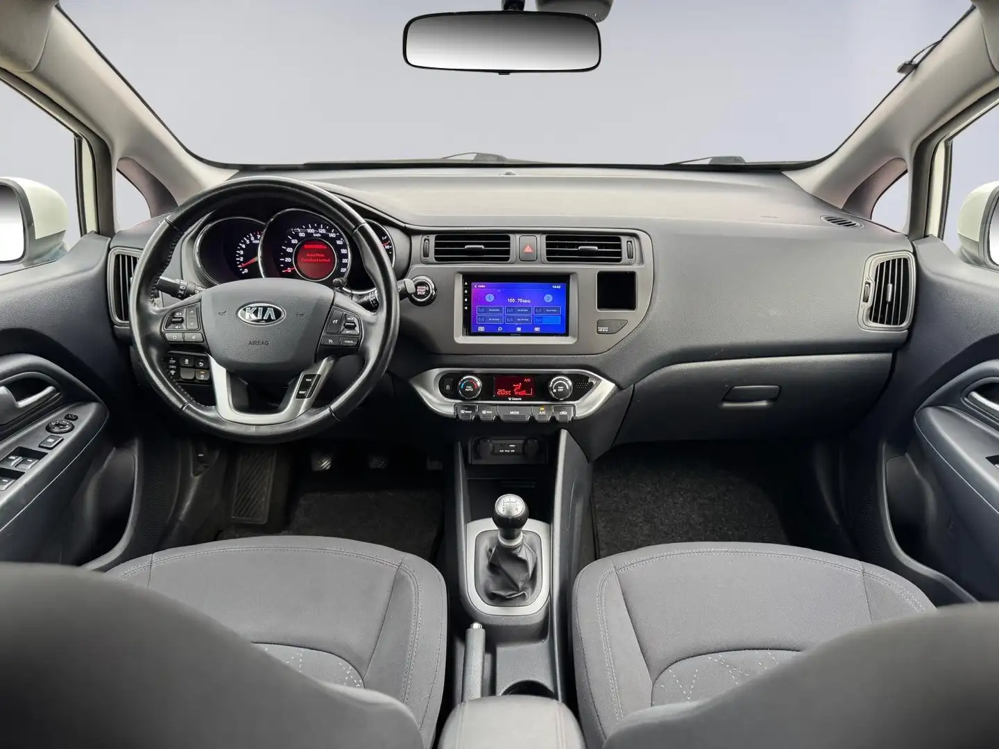 Kia Rio 1.2 CVVT Super Pack, 5 deurs, climaat controle , N Wit - 2