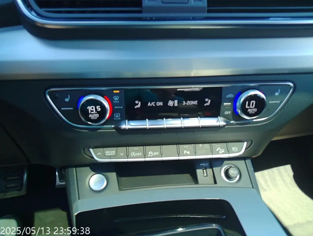 Audi Q5 снимка Audi Q5