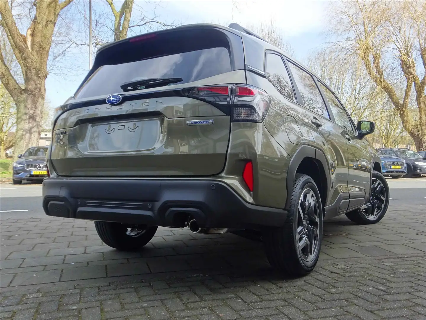 Subaru Forester Luxury E-BOXER Autumn Green Metallic | Modeljaar 2 Groen - 2