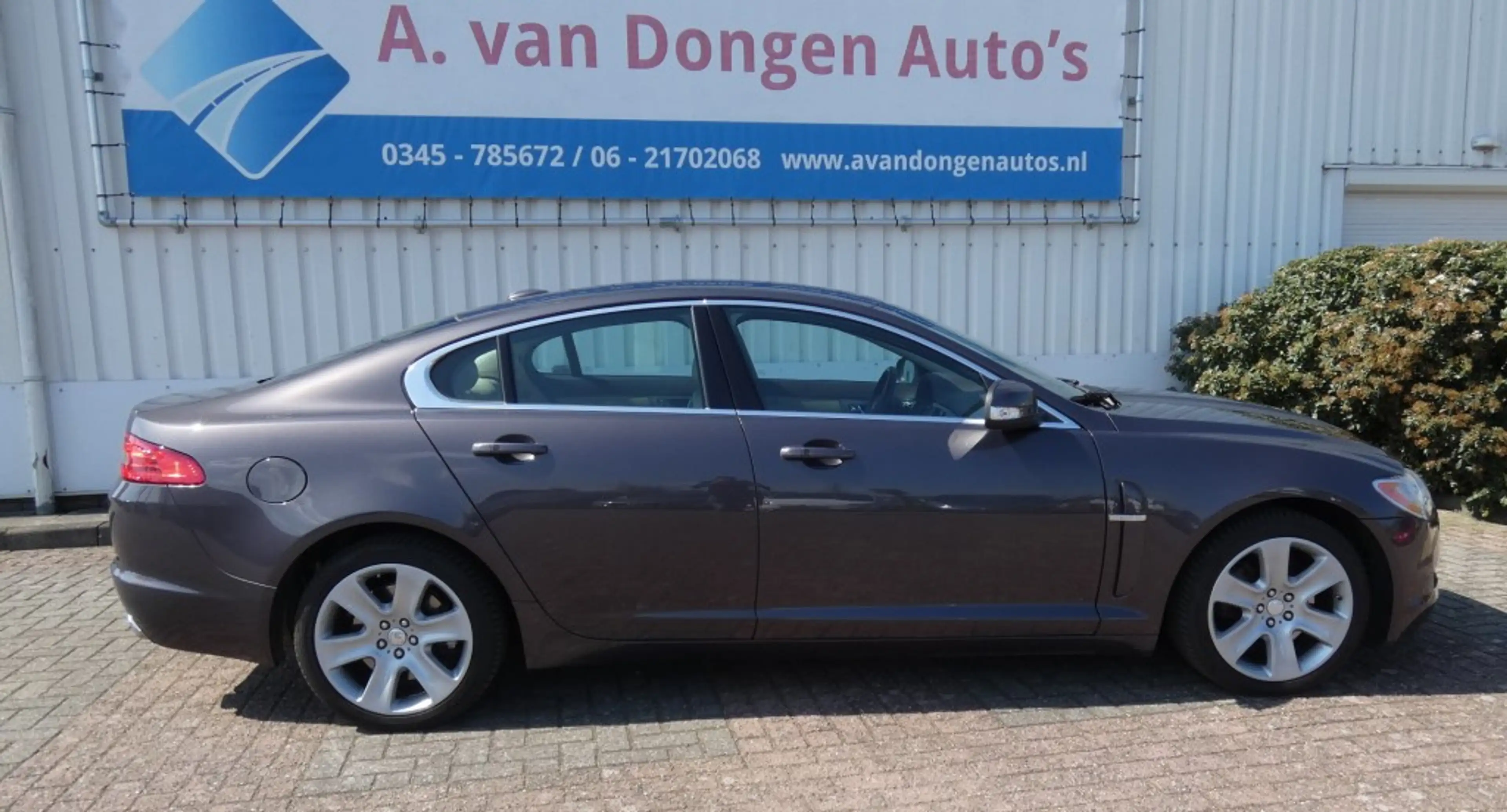 Jaguar XF 4.2 V8 PREMIUM LUXURY,Leer,Navi,Camera,APK 27-1-27 — photo 5