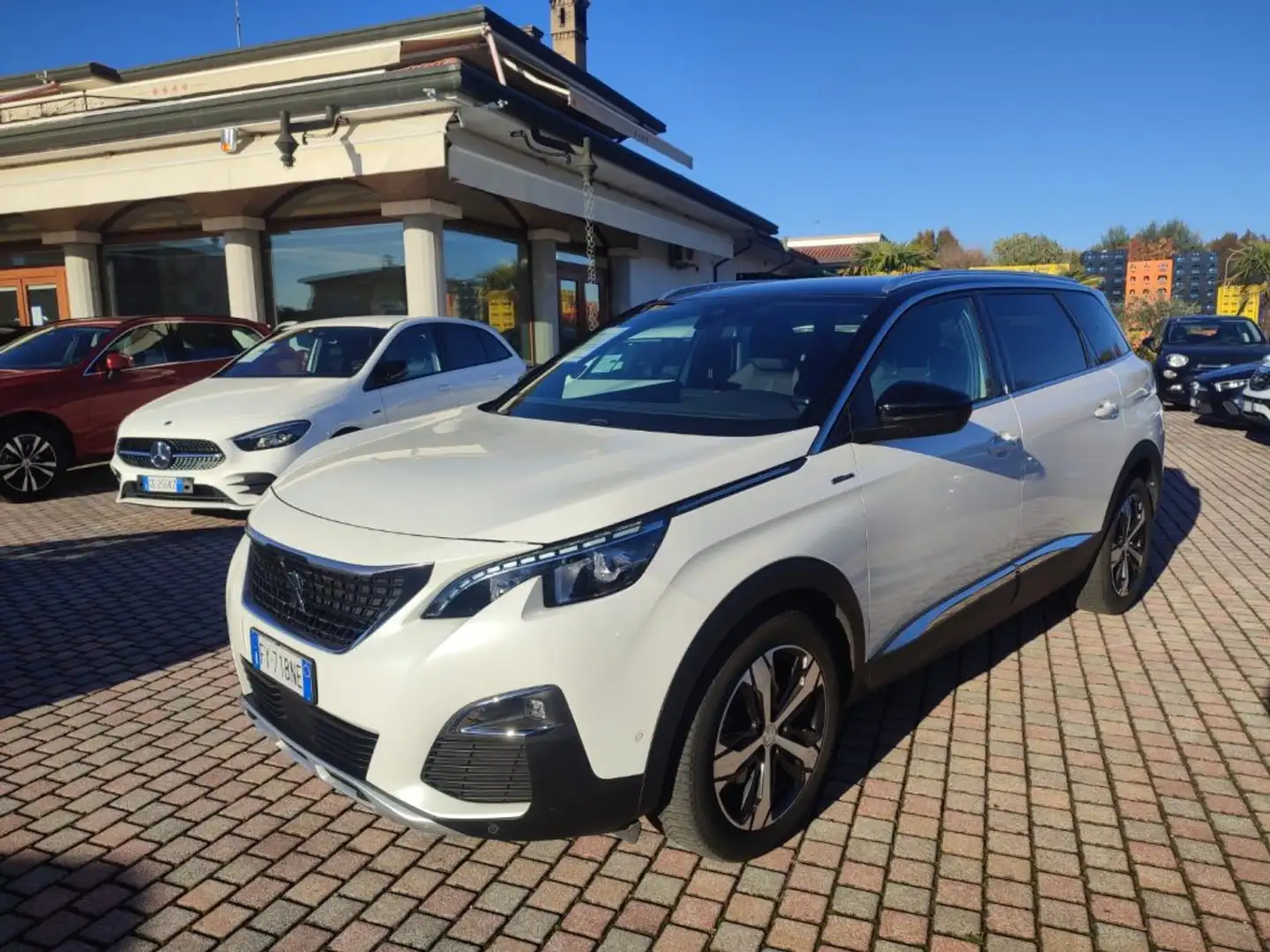 Peugeot 5008 BlueHDi 130CV 7P EAT8 GT Line Bianco - 2