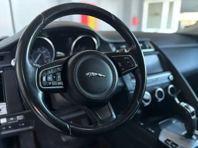 Jaguar E-Pace view 14