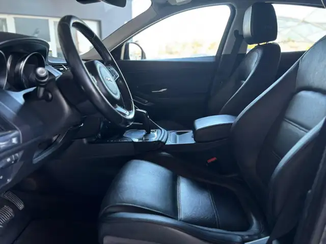 Jaguar E-Pace view 15