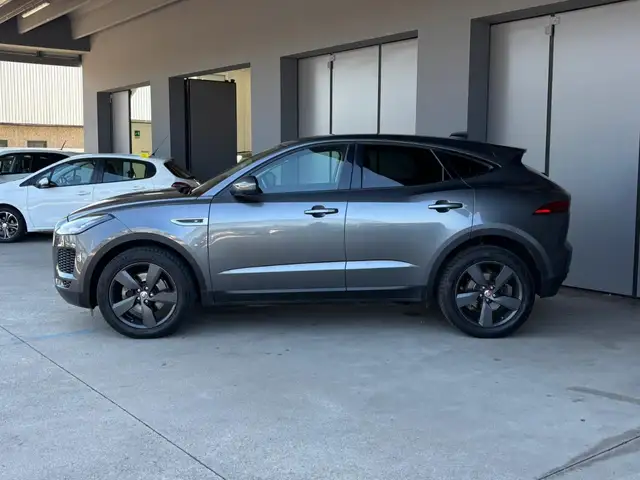 Jaguar E-Pace view 3