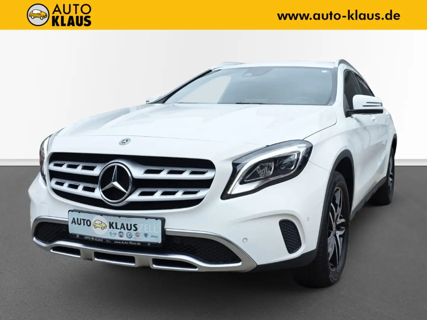 Mercedes-Benz GLA 180 Wit - 1