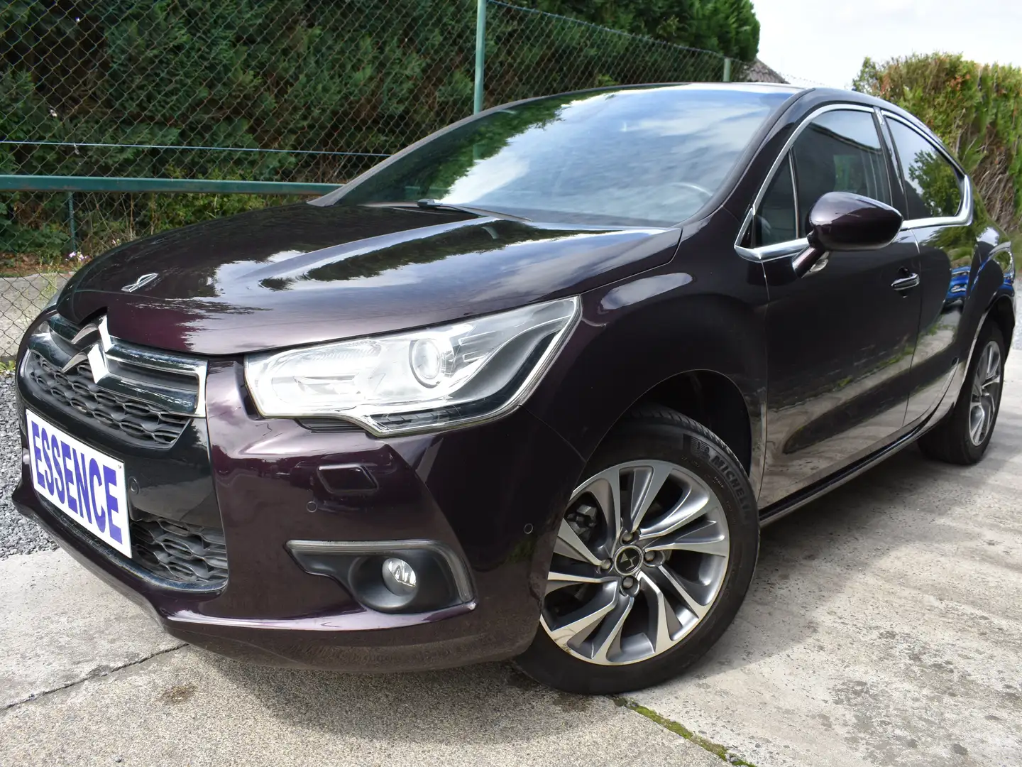 DS Automobiles DS 4 1.2 PureTech / FULL OPTION / GARANTIE Mauve - 1