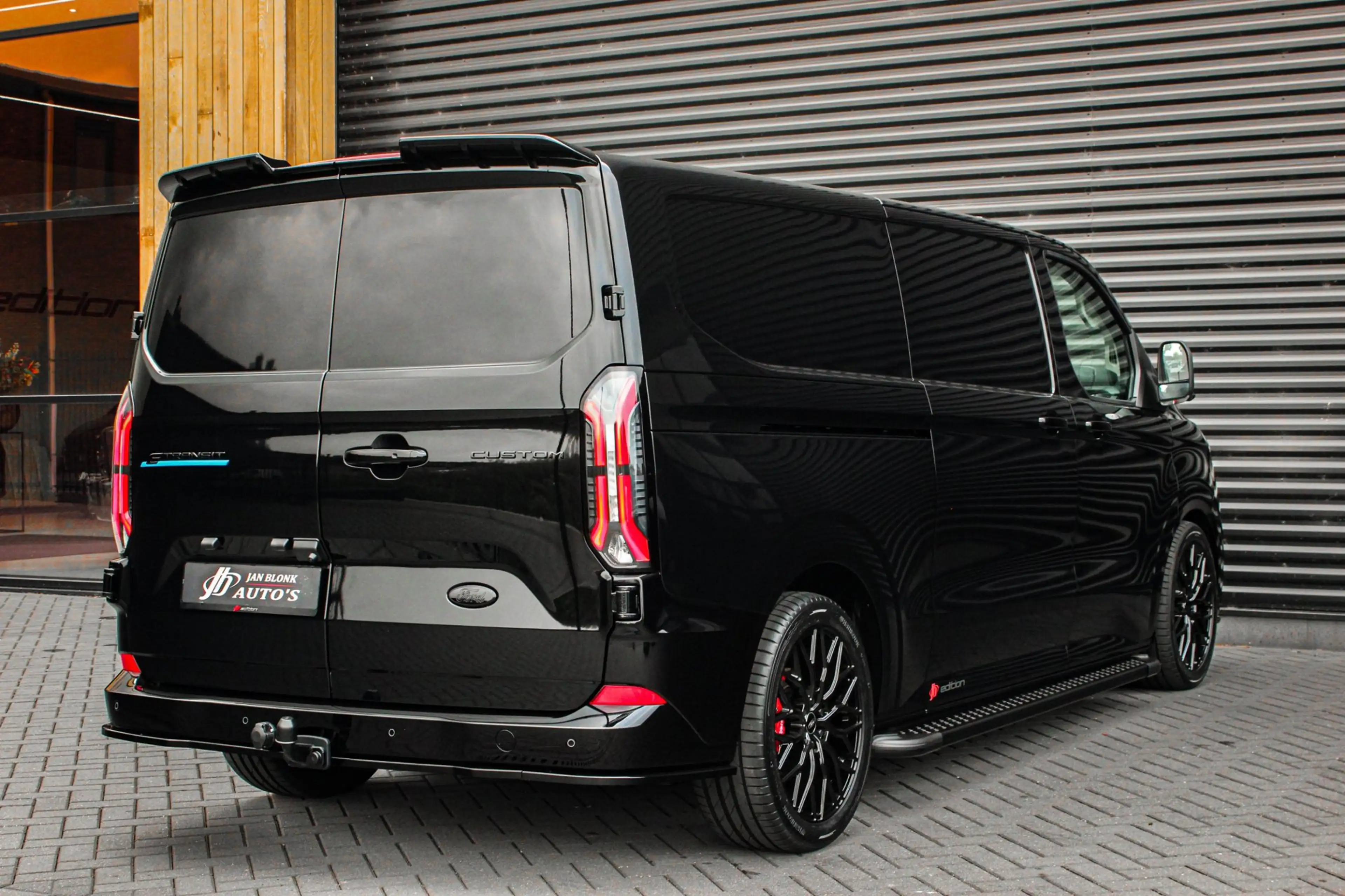 Ford E-Transit Cust. 340 L2H1 Limited 71 kWh 218PK / RAPTOR EDITO — photo 12