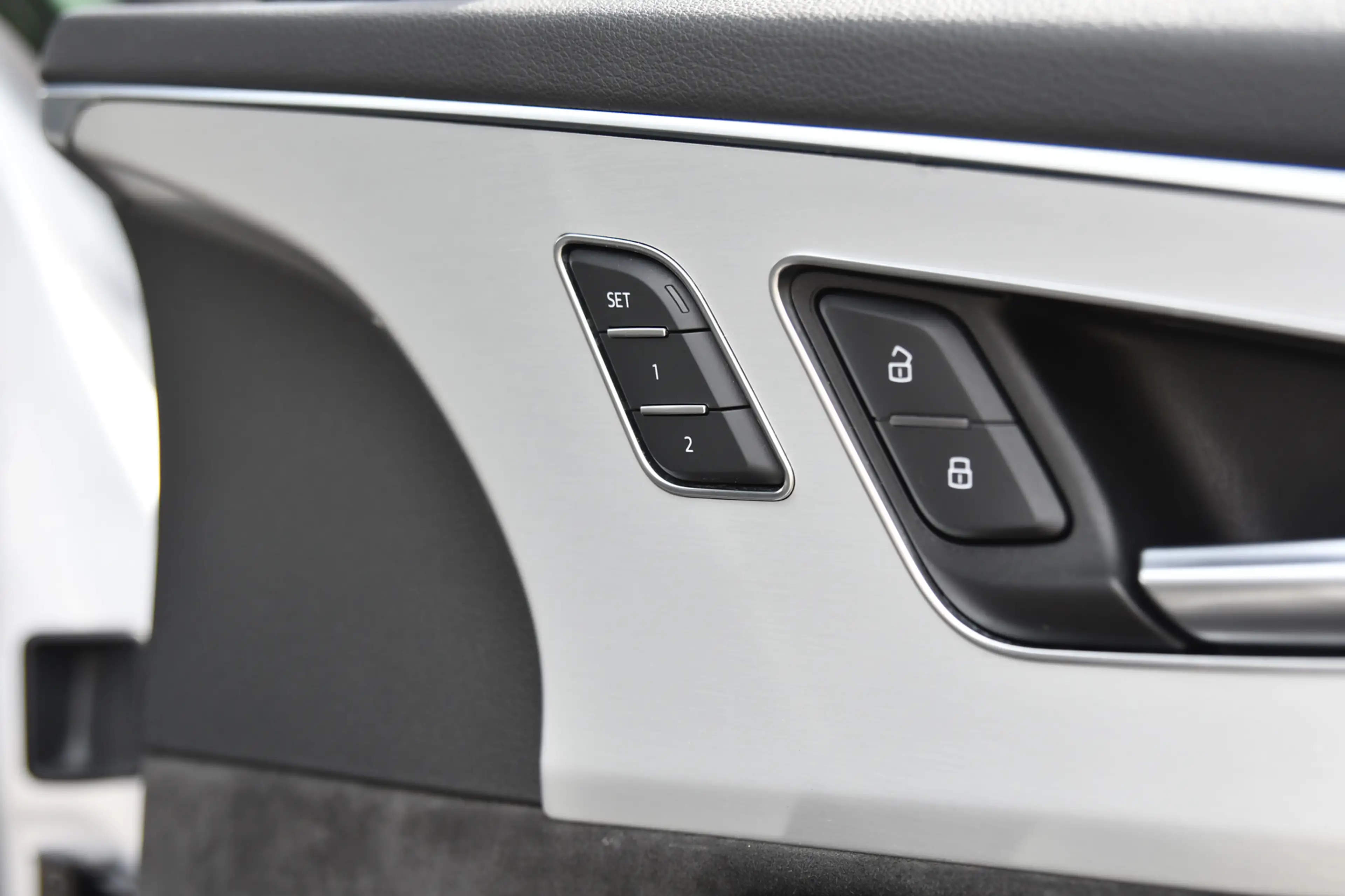 Audi Q7 55 TFSI e quattro S-Line, SQ7 look, Sterrenhemel, — photo 30
