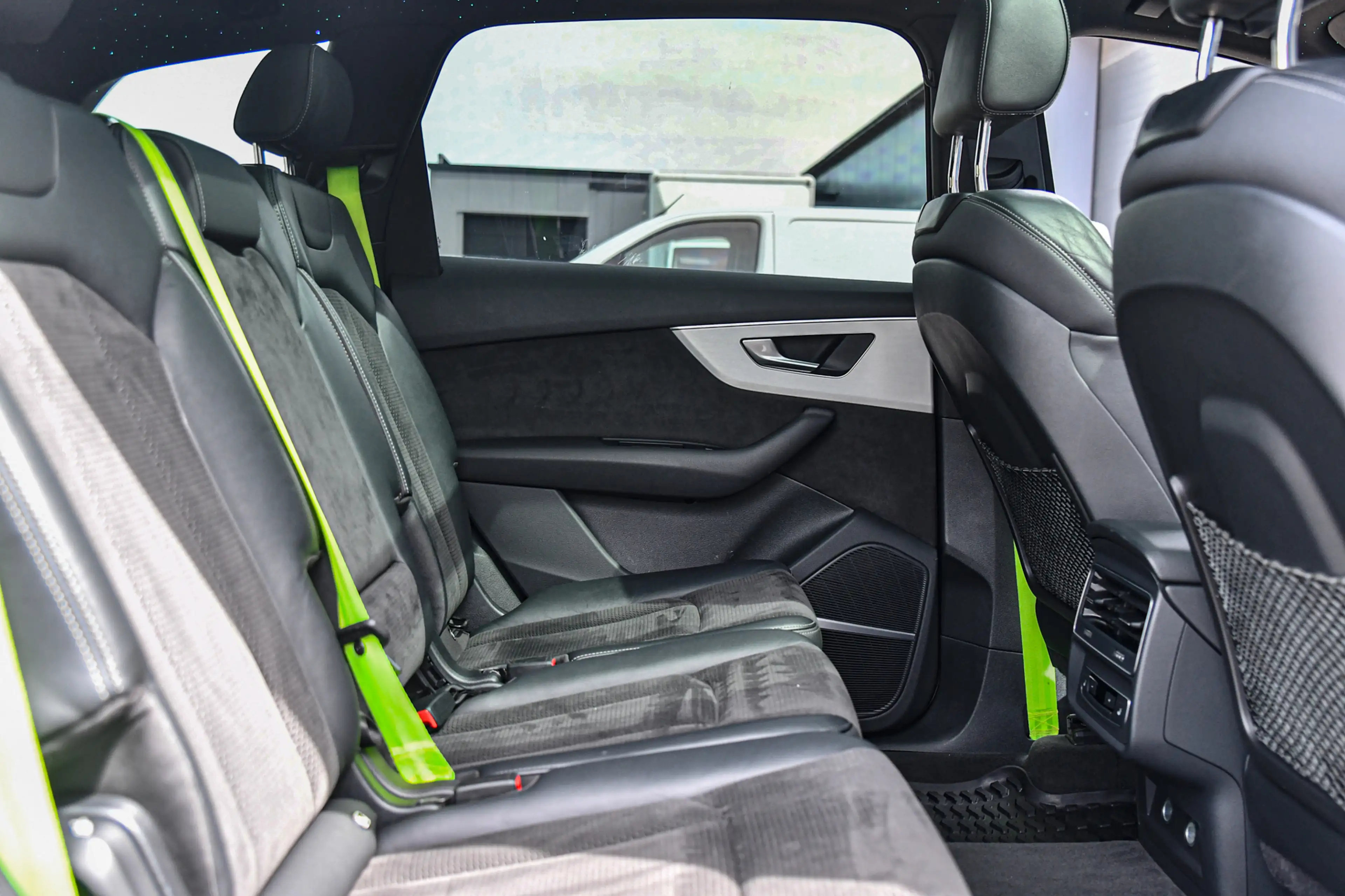 Audi Q7 55 TFSI e quattro S-Line, SQ7 look, Sterrenhemel, — photo 28