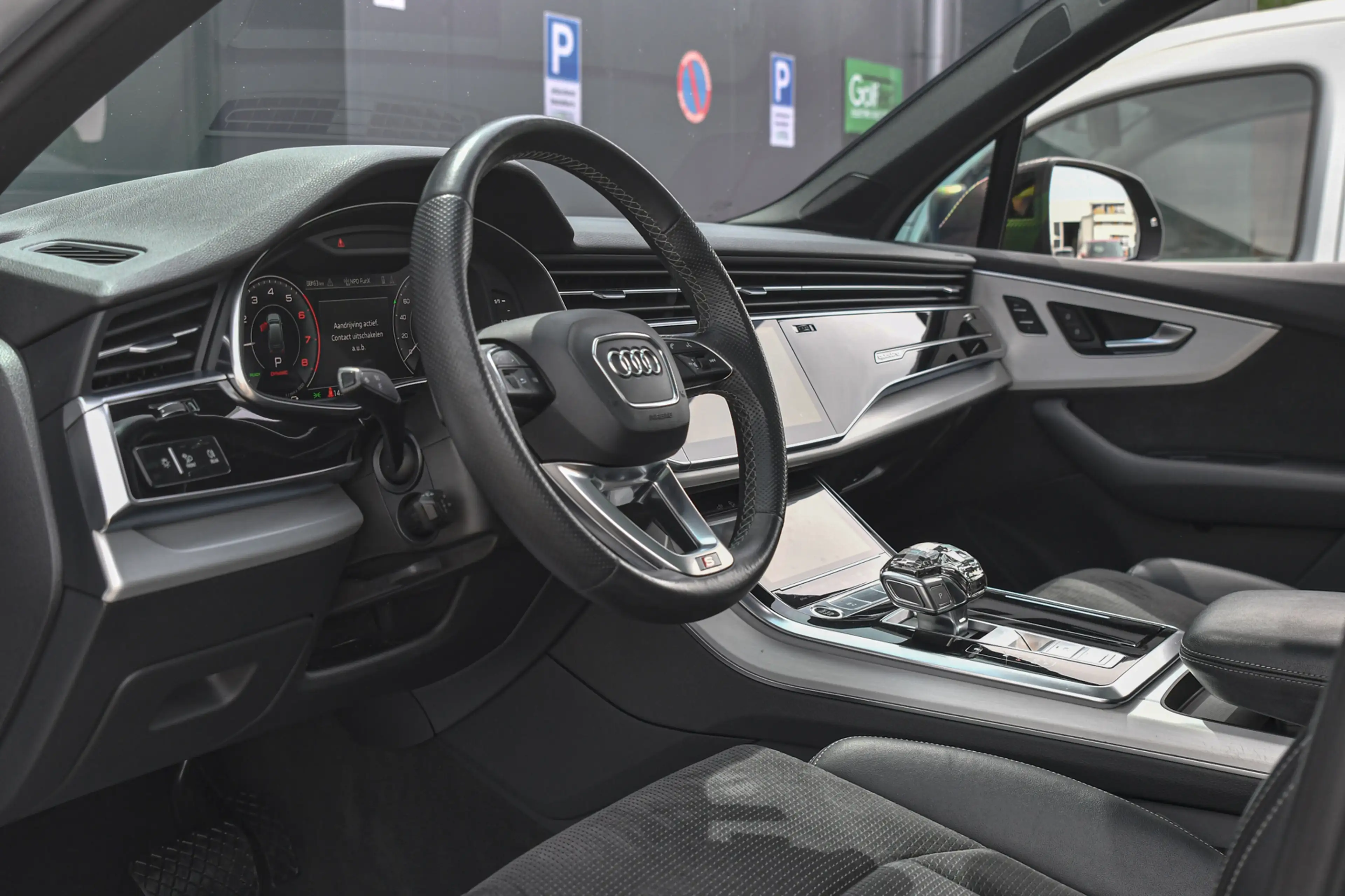 Audi Q7 55 TFSI e quattro S-Line, SQ7 look, Sterrenhemel, — photo 18